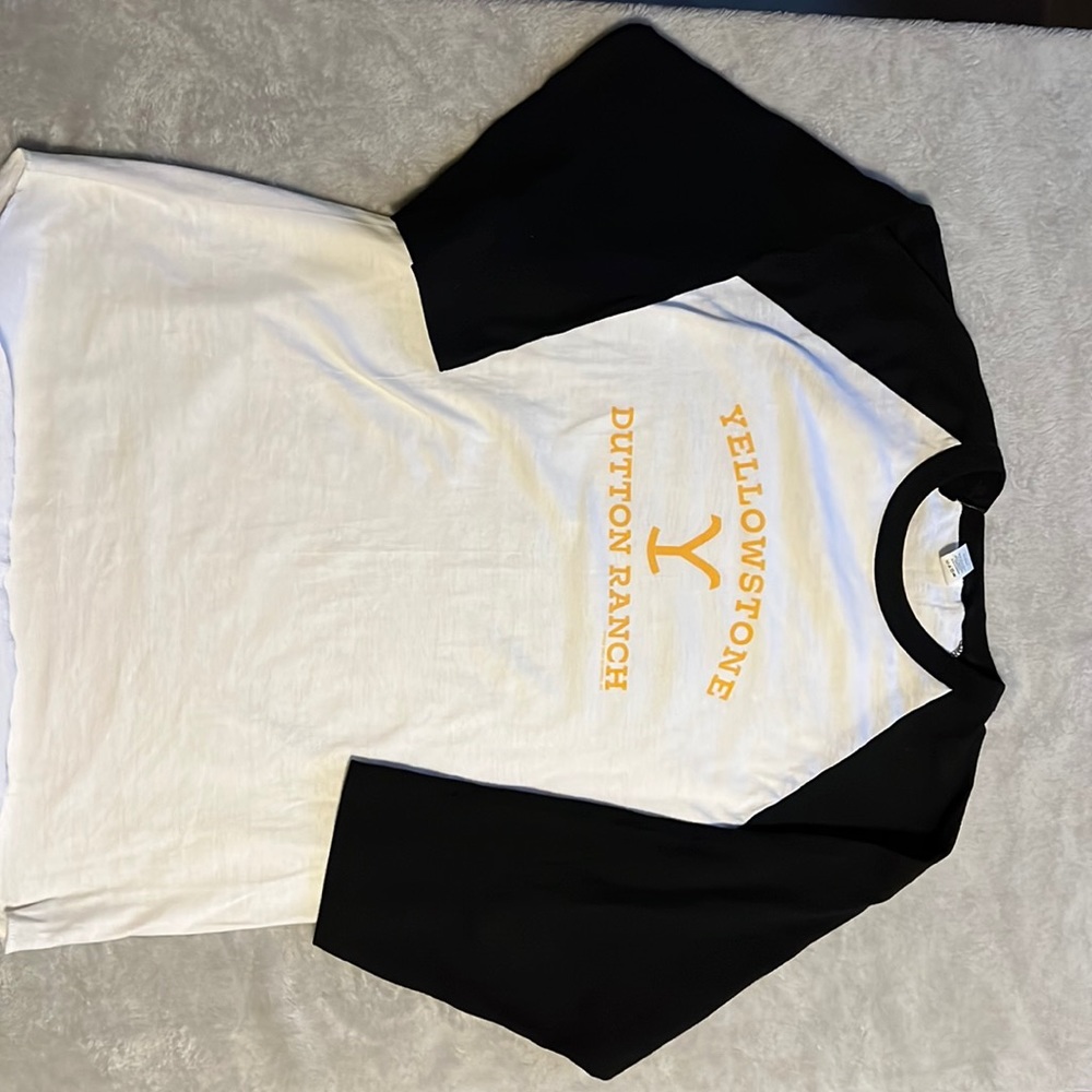 Yellowstone Dutton Ranch Unisex 3/4 Sleeve Raglan Shirt